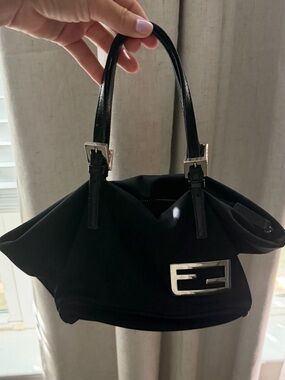 Fendi Mamma baguette small handbag